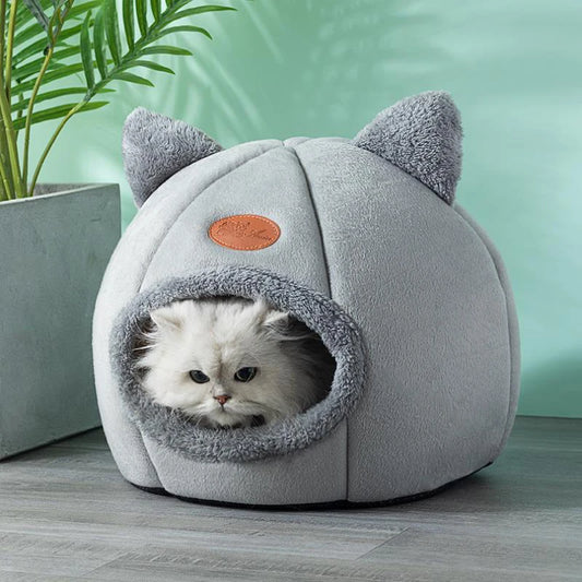 Cozy Winter Cave Bed